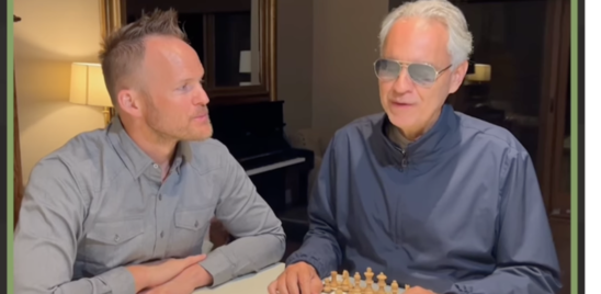 anche-gli-ipovedenti-giocheranno-a-scacchi-su-chesscom.-bocelli:-“grazie-per-avermi-ascoltato”