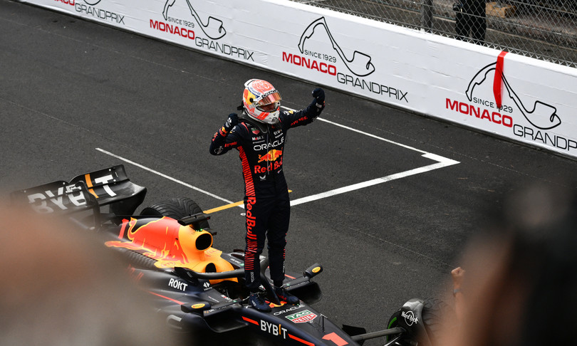 verstappen-piu-forte-di-tutti,-trionfa-a-montecarlo.-sul-podio-alonso-e-ocon