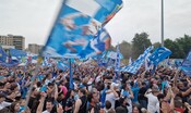 la-festa-di-scampia-per-lo-scudetto-del-napoli-in-dieci-foto