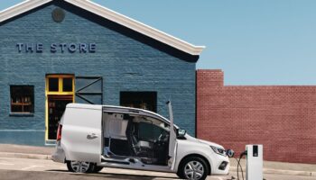 renault-kangoo,-il-veicolo-elettrico-piu-venduto-del-suo-segmento