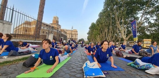 tutti-sul-tappetino,-domani-e-la-giornata-mondiale-dello-yoga