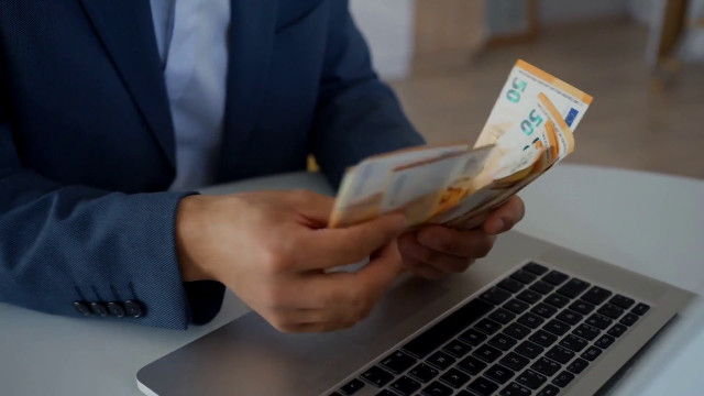 quattordicesime,-in-arrivo-14-miliardi