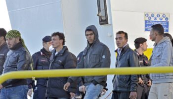 due-gruppi-di-migranti-a-rischio-nel-mediterraneo-centrale