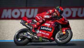 bagnaia-trionfa-al-gp-d’olanda,-bezzecchi-secondo