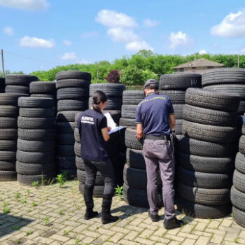 biella,-scoperta-maxi-discarica-di-pneumatici-abbandonati