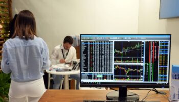 borsa,-piazza-affari-apre-in-ribasso,-ftse-mib-segna-0,45%