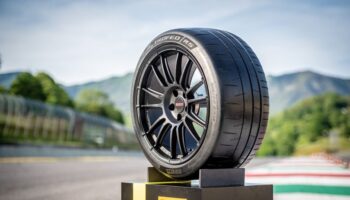 pirelli-p-zero-trofeo-rs,-pneumatico-piu-sportivo-della-gamma-stradale