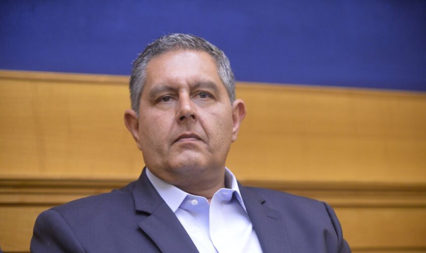 toti-“il-rigassificatore-e-strategico-per-tutto-il-nord-italia”