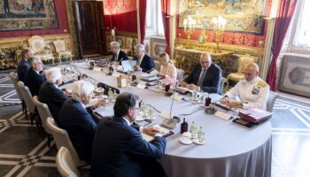 consiglio-supremo-di-difesa-“impegno-per-una-pace-giusta-in-ucraina”