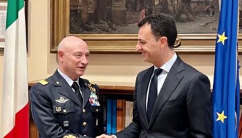 minardo-“con-frecce-tricolori-scicli-capitale-dell’aeronautica-militare”