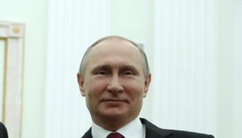 putin-“useremo-le-bombe-a-grappolo-se-kiev-le-utilizza”