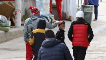 groups-of-migrants-in-dire-situations-in-tunisia