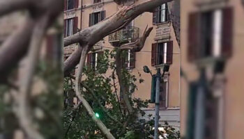 la-violenta-tempesta-nella-notte-a-milano