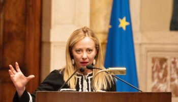 meloni-“il-salario-minimo-puo-creare-problemi,-apriamo-il-confronto”