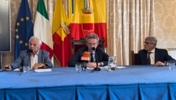 napoli-vara-il-nuovo-piano-dei-trasporti