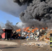 incendio-in-una-discarica-a-ciampino,-fumo-nero-sulla-citta