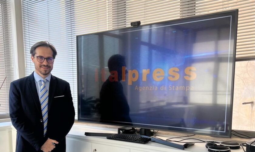 piu-mezzi-e-personale-per-il-118,-castro-“presto-nuove-assunzioni”