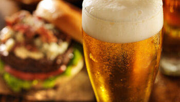 in-italia-‘tutti-pazzi-per-la-birra’,-consumi-raddoppiati-dal-2015-a-oggi 