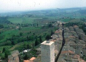 famiglia-francese-travolta-dal-rimorchio-di-un-camion-a-san-gimignano