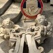 rubati-e-ritrovati,-due-angeli-di-marmo-tornano-in-chiesa
