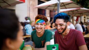 viaggi-lgbtq+,-callari-(booking.com)-“milano-meta-italiana-preferita”