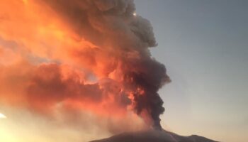 l’etna-in-attivita:-chiuso-fino-alle-13-lo-spazio-aereo-di-fontanarossa