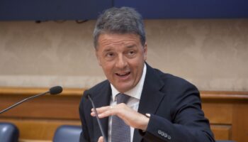 salario-minimo,-renzi-“andrebbe-chiuso-il-cnel-e-riaperto-il-parlamento”