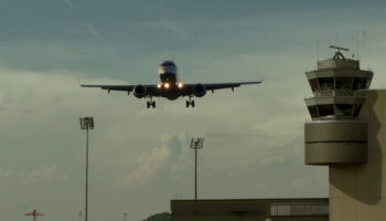 a-luglio-oltre-1-milione-di-voli-in-europa,-prima-volta-dal-2019