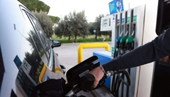 carburanti,-prezzi-medi-di-gasolio-e-benzina-stabili-da-tre-giorni