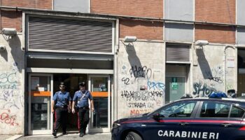 armato-di-coltello-rapina-due-supermercati,-22enne-arrestato-a-roma