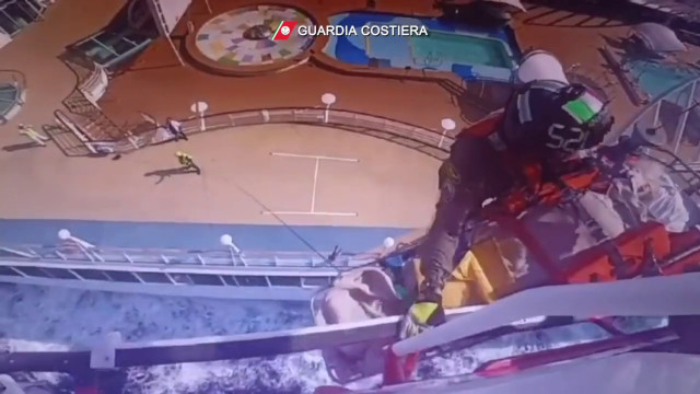 donna-ha-un-malore-sulla-nave-da-crociera,-soccorsa-con-l’elicottero