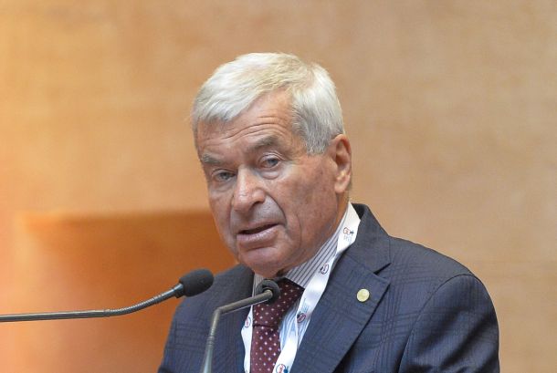 consumi,-negli-ultimi-30-anni-sempre-piu-tecnologia-e-tempo-libero