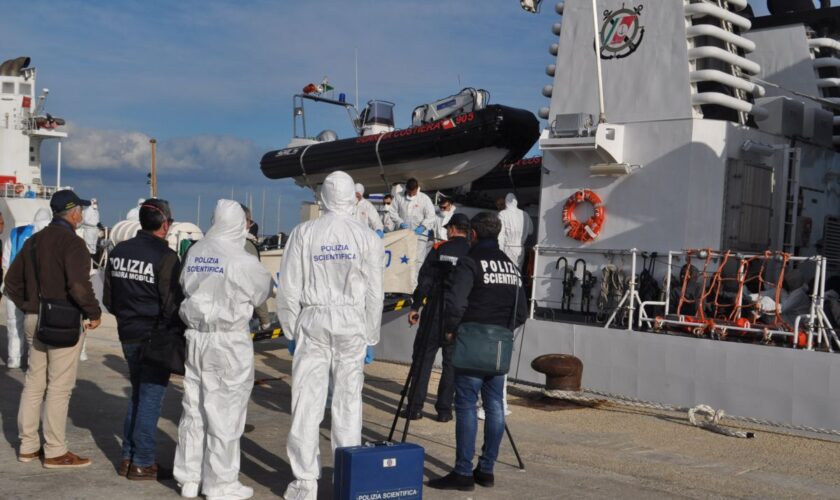 sbarco-di-37-migranti-a-pozzallo,-denunciati-tre-presunti-scafisti