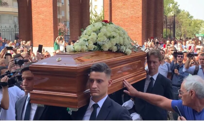 a-milano-l’ultimo-saluto-a-toto-cutugno-sulle-note-de-“l’italiano”