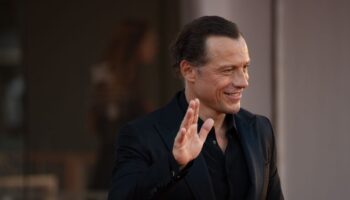 stefano-accorsi-protagonista-della-mini-serie-su-guglielmo-marconi