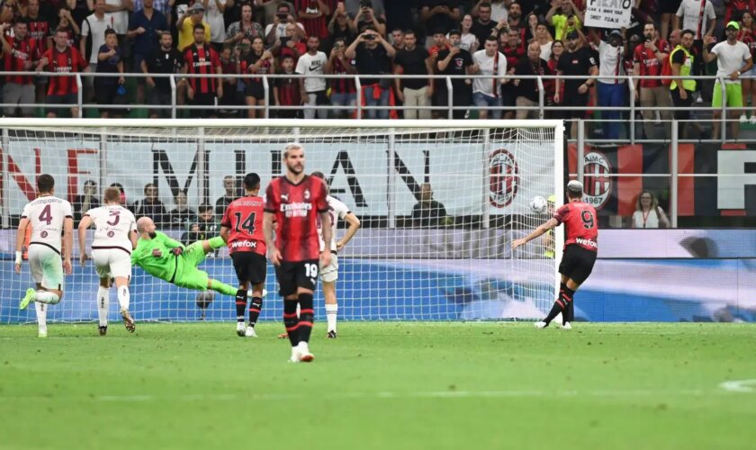 poker-milan-a-san-siro,-torino-battuto-4-1