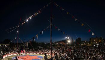 dopo-tre-mesi-si-conclude-il-tour-del-cirque-bidon