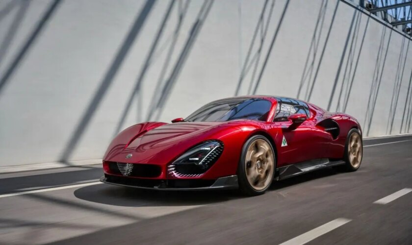 torna-l’alfa-romeo-33-stradale,-un-capolavoro-a-quattro-ruote