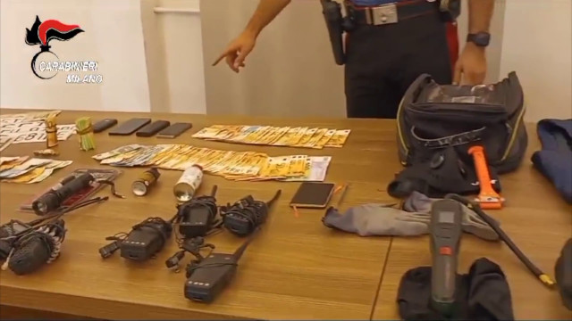 milano,-finti-carabinieri-pedinavano-anziane-per-derubarle.-arrestati