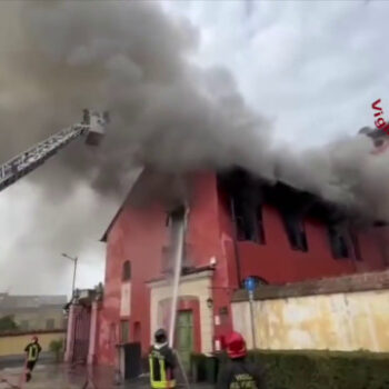 a-fuoco-una-scuola-di-cucina-nel-torinese