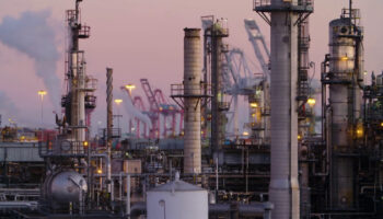 il-petrolio-torna-a-salire,-rincari-in-vista-per-i-carburanti