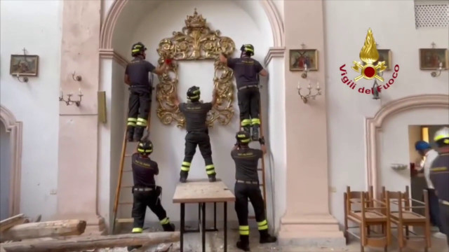 crolla-tetto-chiesa-nell’ascolano,-recuperati-oggetti-sacri