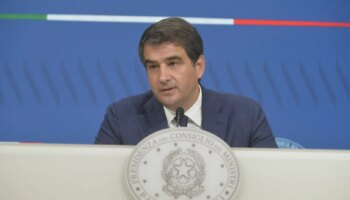 migranti,-fitto-“45-milioni-per-lampedusa”