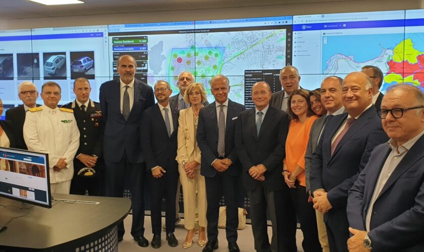 piantedosi-inaugura-control-room-del-comune-di-palermo
