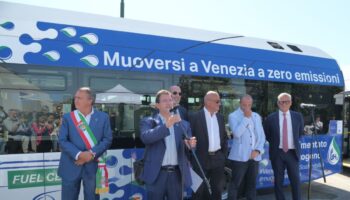 a-venezia-arrivano-i-primi-autobus-a-idrogeno