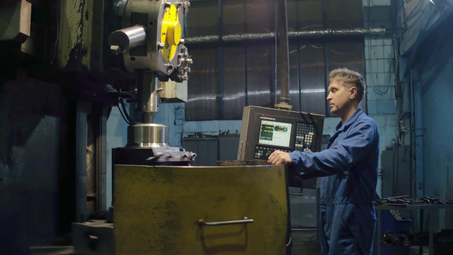 in-italia-calano-pil-e-produzione-industriale