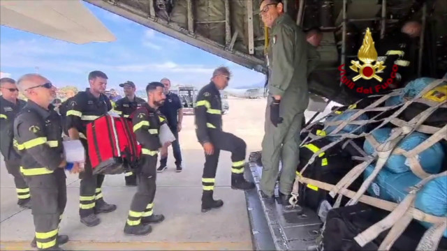 libia,-partito-da-pisa-il-contingente-di-soccorso-dei-vigili-del-fuoco