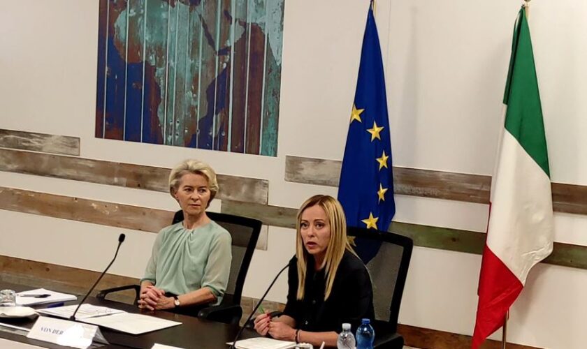 migranti,-meloni-“l’europa-deve-lavorare-insieme-o-sara-travolta”