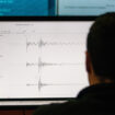 terremoto-di-magnitudo-4,8-a-firenze,-gente-in-strada