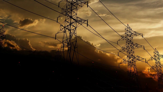 consumi-elettrici-in-calo-ad-agosto